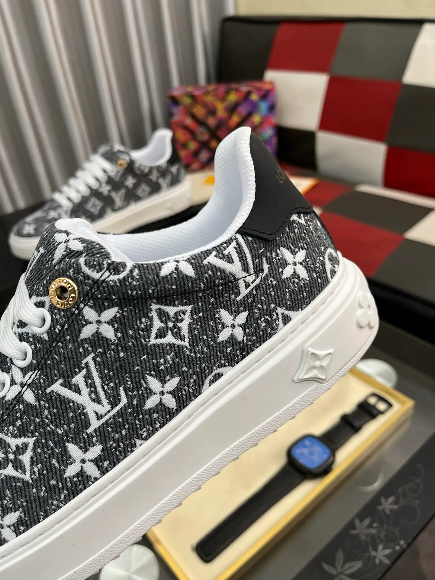 Men's shoes 💰540⌚️⌚️[Louis Vuitton LV] Dad shoes are popular casual sports shoes with outsole, breathable and comfortable, easy to walk, trendy men's versatile fly woven epoxy matching ➕leather lining➕Gucci's popular original outsole, sports and running style, super comfortable. Size 38-445️⃣Colors available